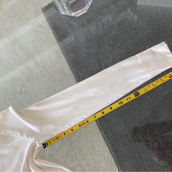 IVORY WOLFORD PULLOVER - Picture 6 of 8